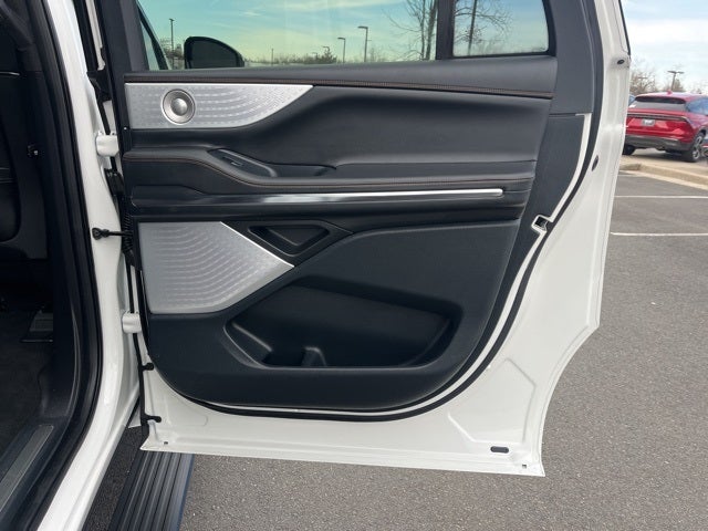 2025 Lincoln Navigator L Black Label 4WD | Special Edition Package