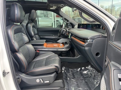 2025 Lincoln Navigator L Black Label 4WD | Special Edition Package