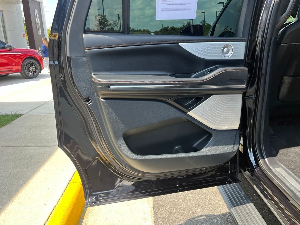 2025 Lincoln Navigator L Black Label 4WD | Pano Roof | 360 Cam | BLIS