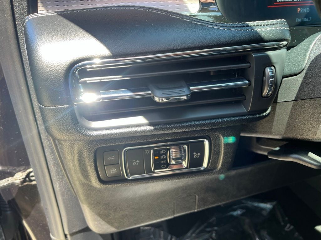 2024 Lincoln Corsair Plug-In Hybrid Grand Touring AWD | Pano Roof | BLIS