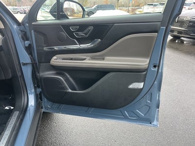 2025 Lincoln Corsair Plug-In Hybrid Grand Touring AWD | Pano Roof | 360 Cam | BLIS