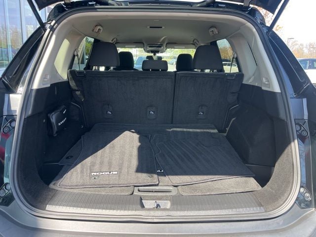 2023 Nissan Rogue SV | BLIS | CarPlay/Android Auto | Remote Start