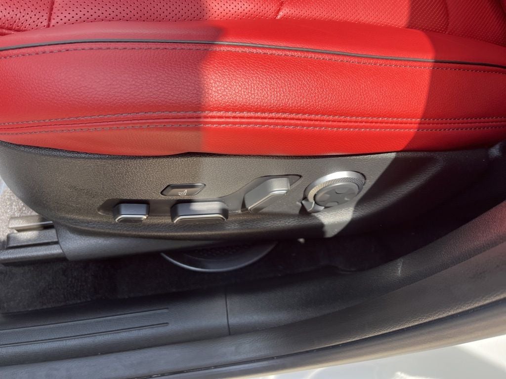 2026 Genesis GV70 2.5T Sport Prestige | Pano Moonroof | BLIS | 360 Cam |