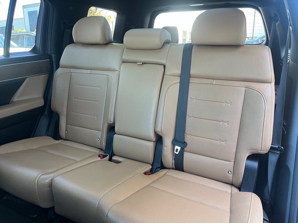2025 Hyundai Santa Fe Limited AWD | Moonroof | BLIS | Remote Start | LKAS