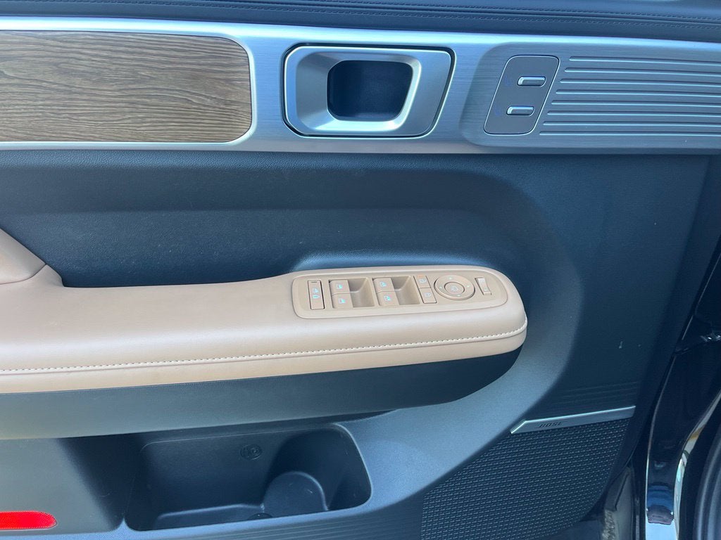 2025 Hyundai Santa Fe Limited AWD | Moonroof | BLIS | Remote Start | LKAS