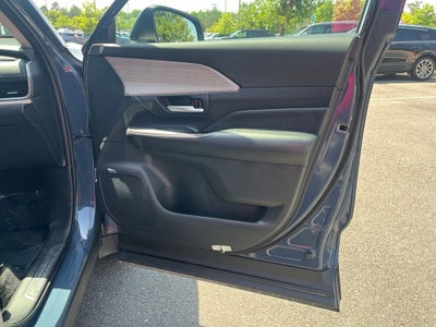 2024 Toyota Grand Highlander Limited AWD | Pano Roof | 360 Cam | BLIS | JBL