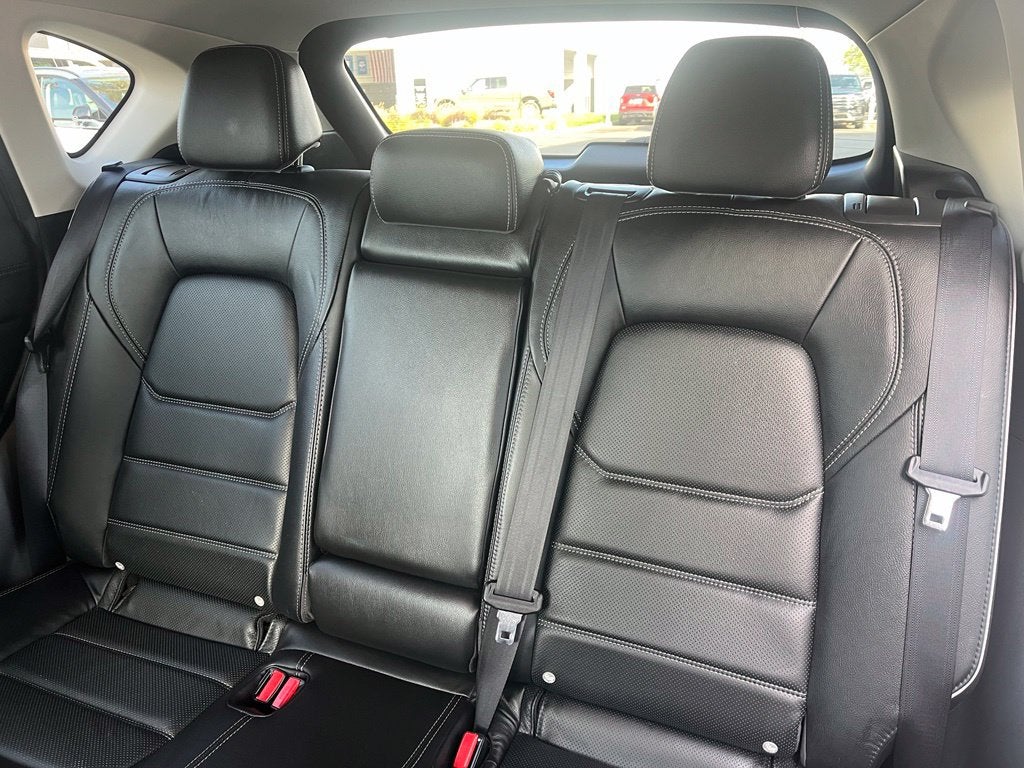2025 Mazda Mazda CX-5 2.5 S Preferred Package AWD | Moonroof | BLIS | Heated Seats