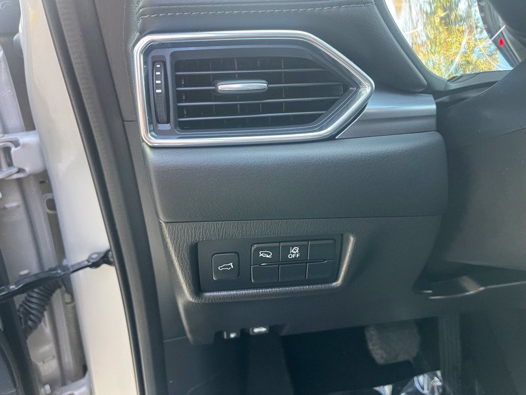 2025 Mazda Mazda CX-5 2.5 S Preferred Package AWD | Moonroof | BLIS | Heated Seats