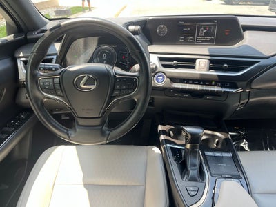 2020 Lexus UX 250h Base Hybrid AWD | Moonroof | Blind Spot Alert