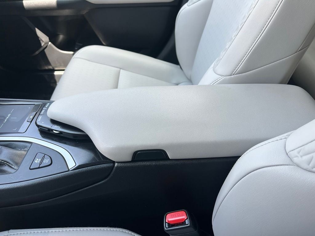 2020 Lexus UX 250h Base Hybrid AWD | Moonroof | Blind Spot Alert