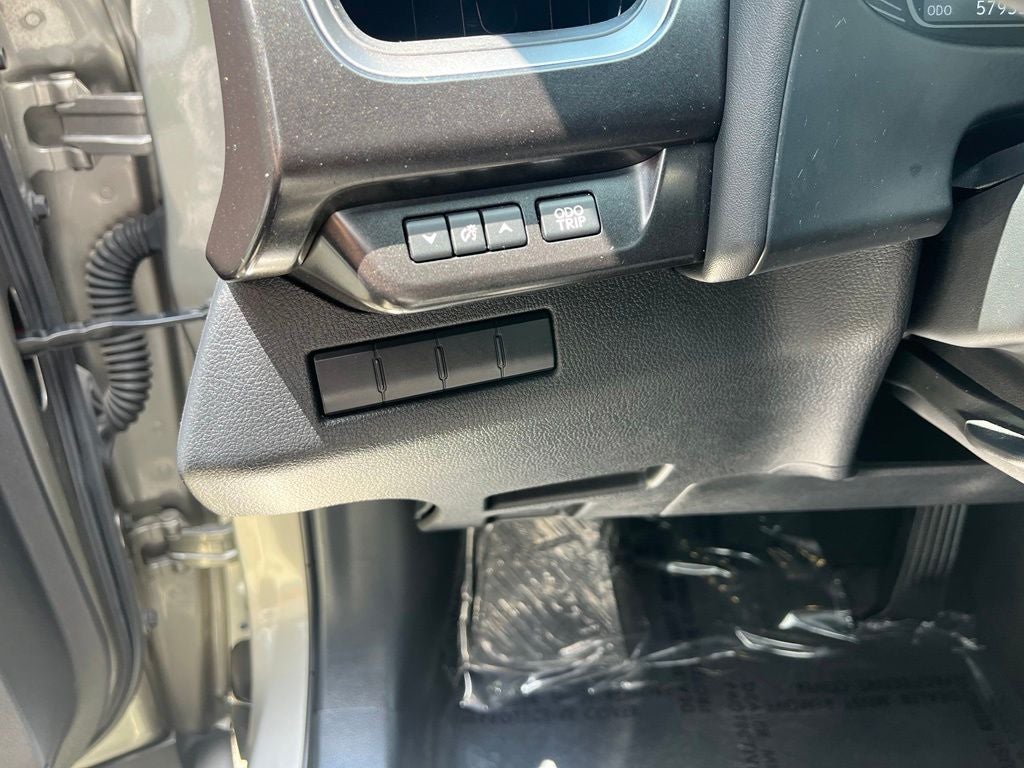 2020 Lexus UX 250h Base Hybrid AWD | Moonroof | Blind Spot Alert