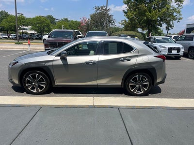 2020 Lexus UX 250h Base Hybrid AWD | Moonroof | Blind Spot Alert