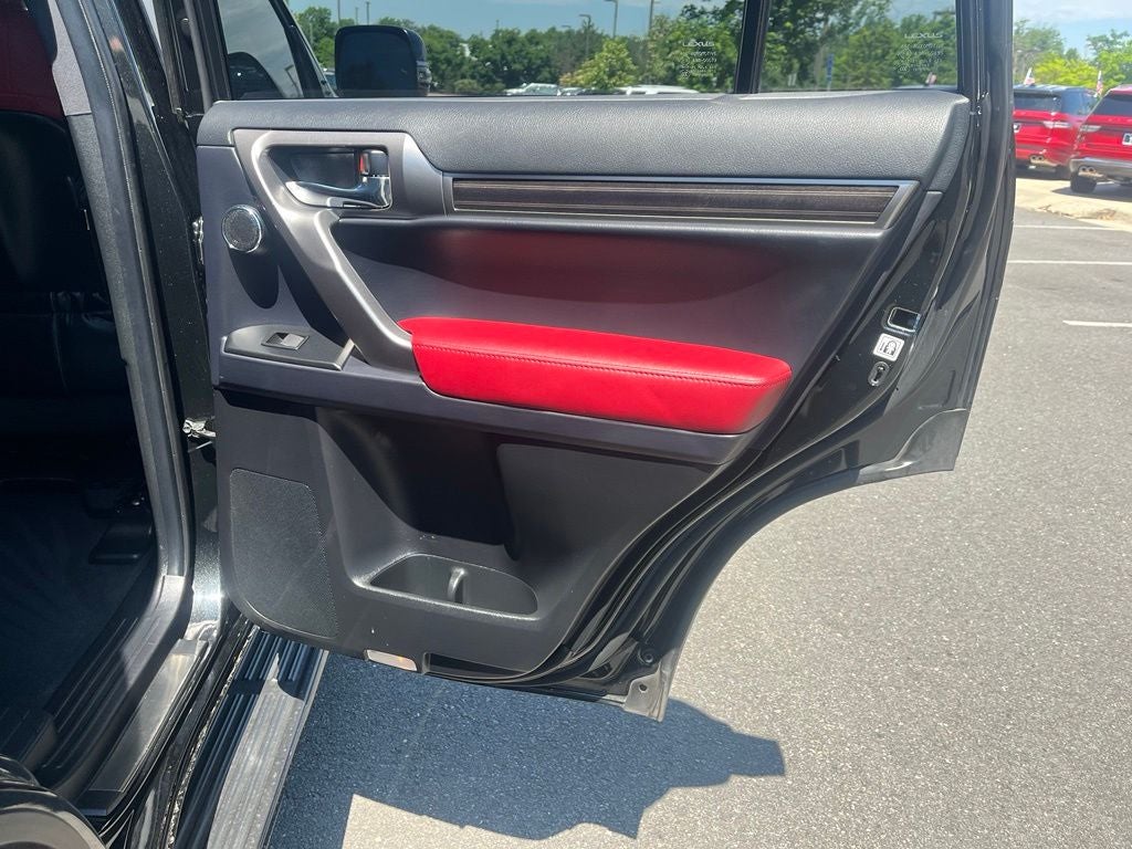 2023 Lexus GX 460 4WD | Premium Plus Sport w/Captain's Chair