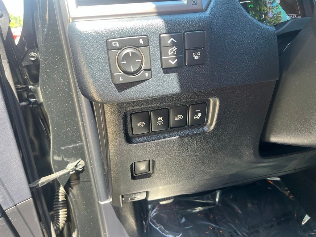 2023 Lexus GX 460 4WD | Premium Plus Sport w/Captain's Chair