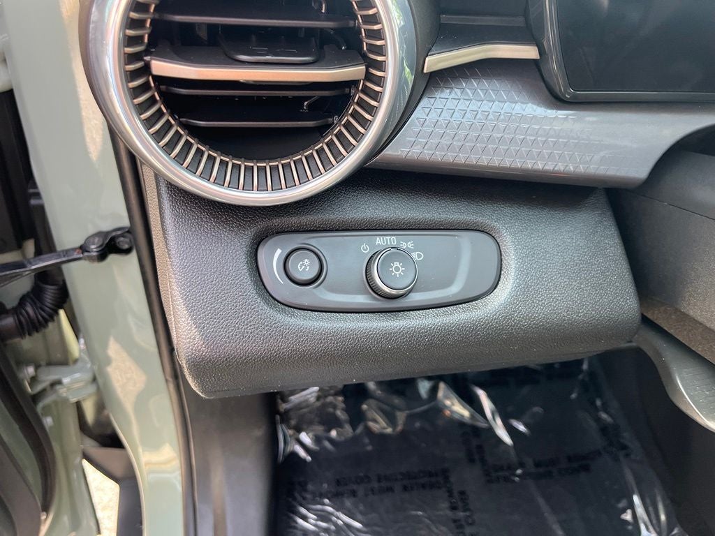 2025 Chevrolet Trax ACTIV | Sunroof Pkg | Driver Confidence Pkg