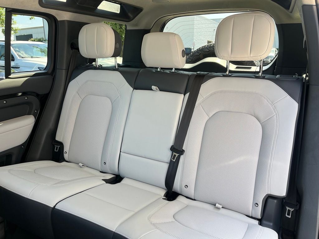 2025 Land Rover Defender 110 X SUV AWD I6