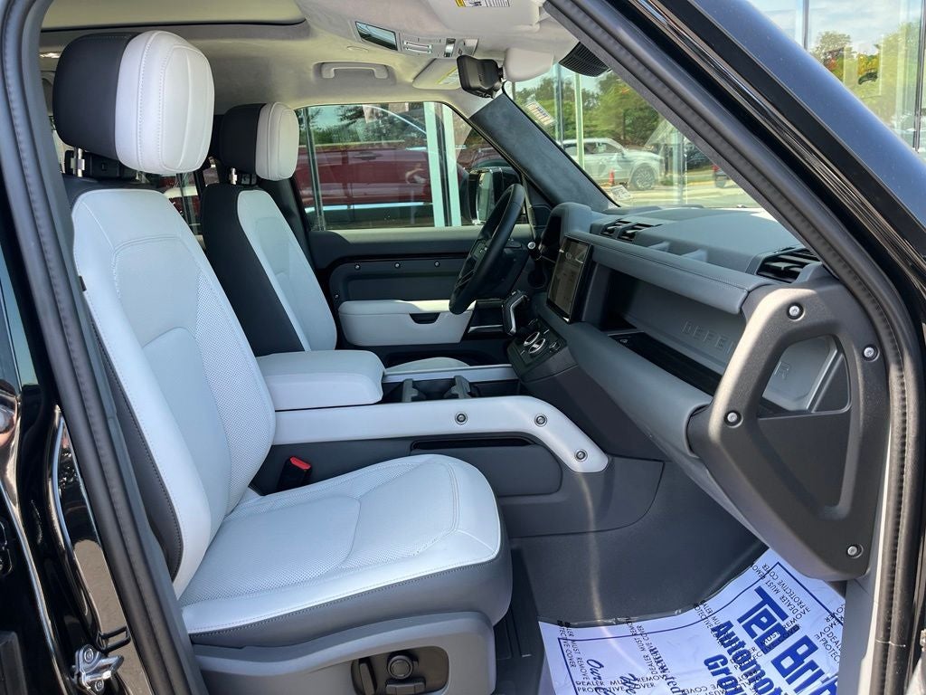 2025 Land Rover Defender 110 X SUV AWD I6