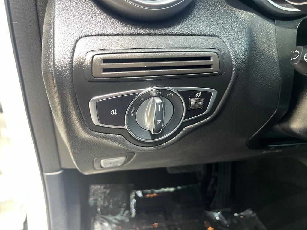 2021 Mercedes-Benz GLC GLC 300 4MATIC® | Pano Moonroof | Heated Front Seats
