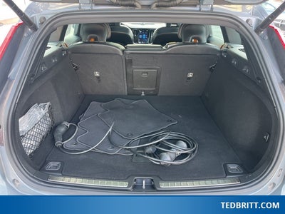 2024 Volvo V60 Recharge Plug-In Hybrid T8 Polestar AWD | Pano Roof | 360 Camera