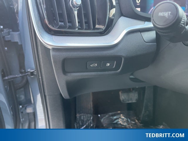 2024 Volvo V60 Recharge Plug-In Hybrid T8 Polestar AWD | Pano Roof | 360 Camera