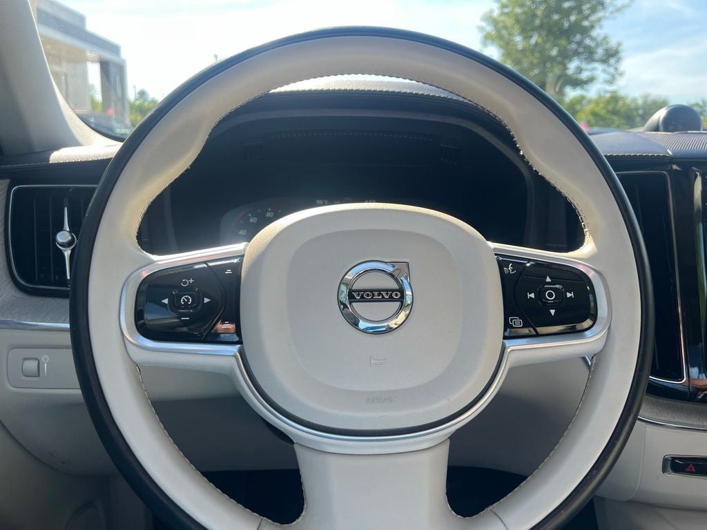 2018 Volvo XC60 T6 Inscription AWD | Pano Roof | 360 Cam | BLIS | Advanced Pkg