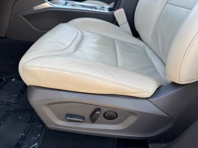 2022 Ford Explorer Platinum | Pano Sunroof | Tow Pkg | 3.0 V6 EcoBoost