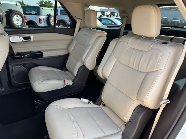 2022 Ford Explorer Platinum | Pano Sunroof | Tow Pkg | 3.0 V6 EcoBoost