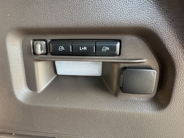 2022 Ford Explorer Platinum | Pano Sunroof | Tow Pkg | 3.0 V6 EcoBoost