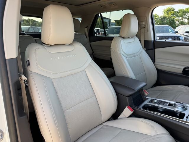 2022 Ford Explorer Platinum | Pano Sunroof | Tow Pkg | 3.0 V6 EcoBoost