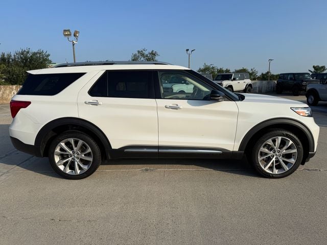 2022 Ford Explorer Platinum | Pano Sunroof | Tow Pkg | 3.0 V6 EcoBoost