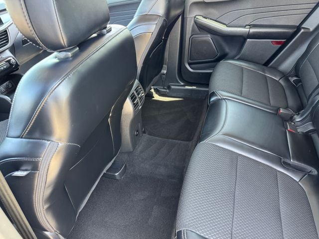 2025 Ford Escape Plug-In Hybrid Base | Pano Sunroof | Remote Start | Heated Seats