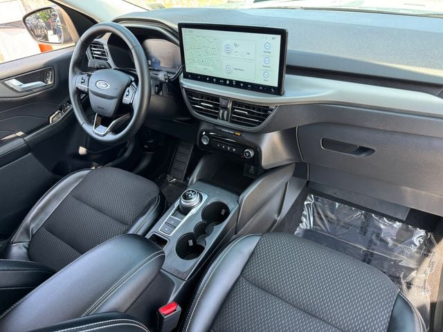 2025 Ford Escape Plug-In Hybrid Base | Pano Sunroof | Remote Start | Heated Seats