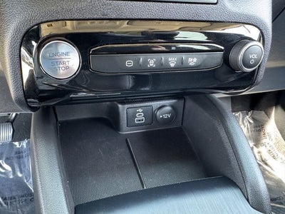 2025 Ford Escape Plug-In Hybrid Base | Pano Sunroof | Remote Start | Heated Seats