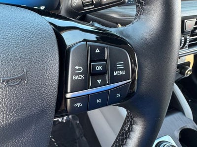 2025 Ford Escape Hybrid Platinum | Heated Seats | Apple CarPlay | Remote Start