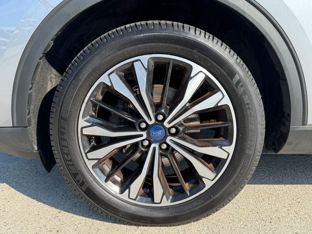 2021 Ford Escape SE Sport Appearance Pkg. | Cold Weather Pkg. | AWD