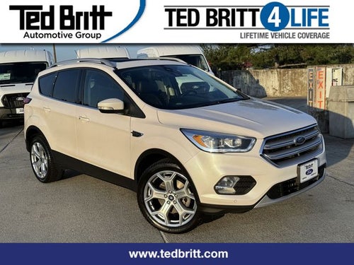 2019 Ford Escape Titanium | 4WD | Pano Roof | Tow Pkg