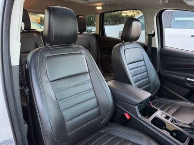 2019 Ford Escape Titanium | 4WD | Pano Roof | Tow Pkg