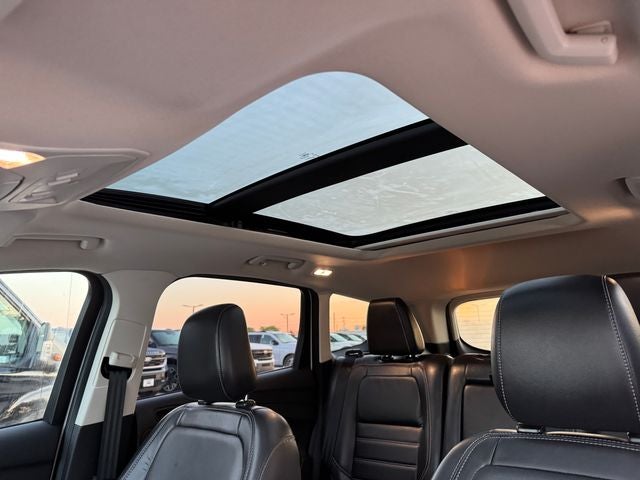 2019 Ford Escape Titanium | 4WD | Pano Roof | Tow Pkg
