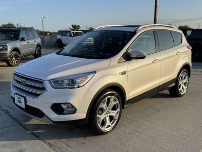 2019 Ford Escape Titanium | 4WD | Pano Roof | Tow Pkg