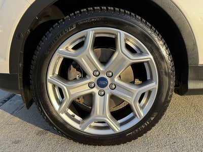 2019 Ford Escape Titanium | 4WD | Pano Roof | Tow Pkg
