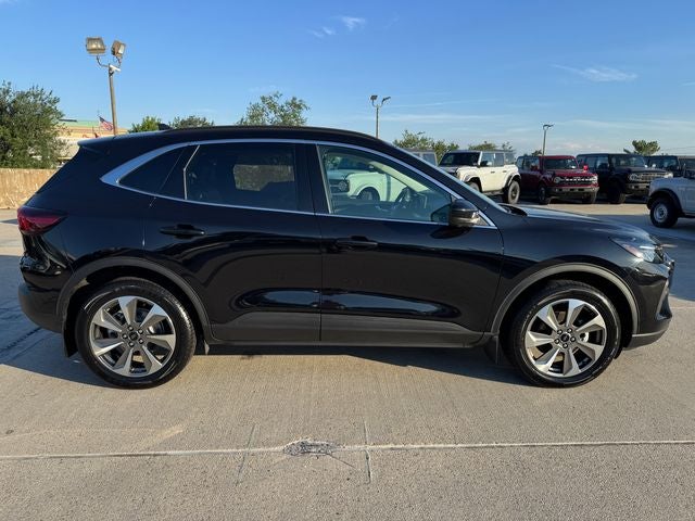2024 Ford Escape Platinum | Pano Roof | Class II Tow Pkg. | AWD