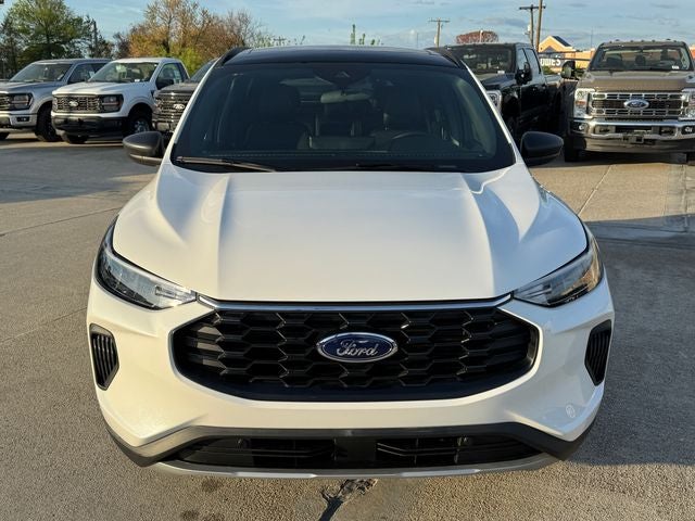 2026 Ford Escape ST-Line | Pano Sunroof | Tech Pkg | Remote Start