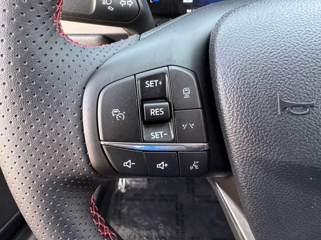 2026 Ford Escape ST-Line | Pano Sunroof | Tech Pkg | Remote Start