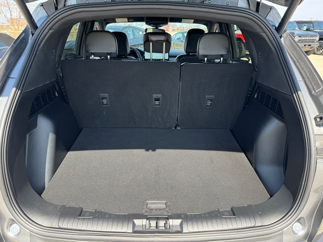 2025 Ford Escape ST-Line | Tech Pkg. | Cold Weather Pkg. | AWD