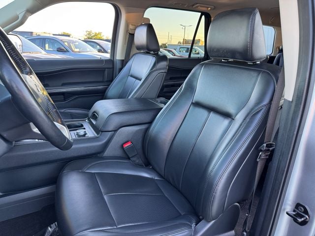 2023 Ford Expedition XLT | Pano Roof