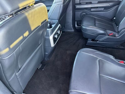 2023 Ford Expedition XLT | Pano Roof