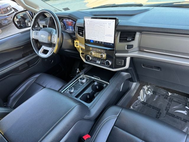 2023 Ford Expedition XLT | Pano Roof
