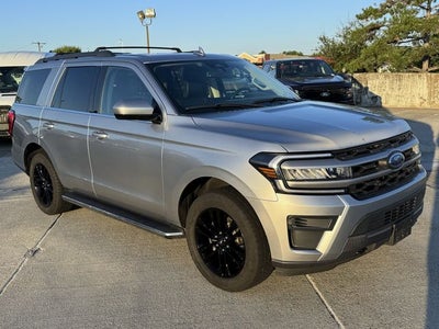 2023 Ford Expedition XLT | Pano Roof