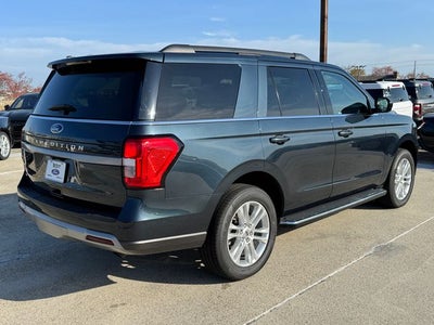2022 Ford Expedition XLT | HD Tow Pkg. | Pano Roof | Wirelss CarPlay | 4WD