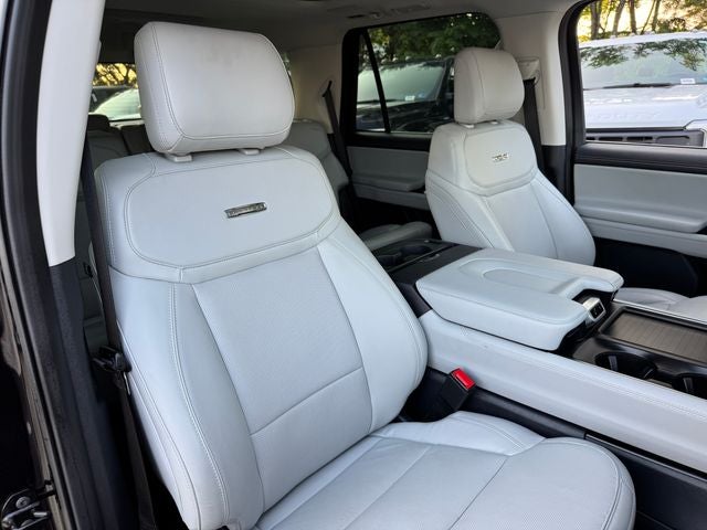 2025 Ford Expedition Platinum | Clean One Owner Carfax | Drivers Package | 4WD